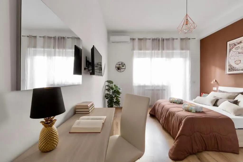 Homs Sweet Home-1