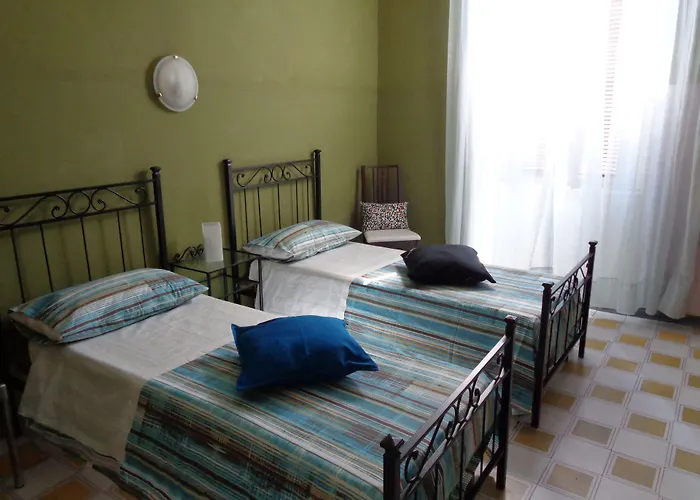 Hotel Giamaica For Girls & Ladies Only